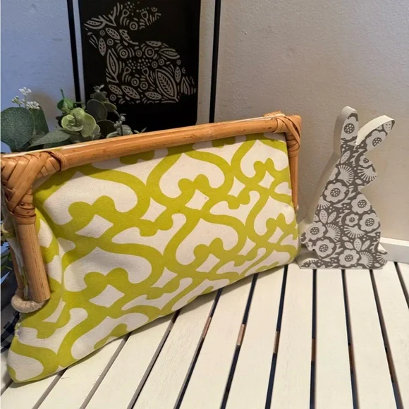 Donna Dixon  Clutch Bamboo Lime Green Boho Magnetic Closure NWOT - Picture 2 of 8